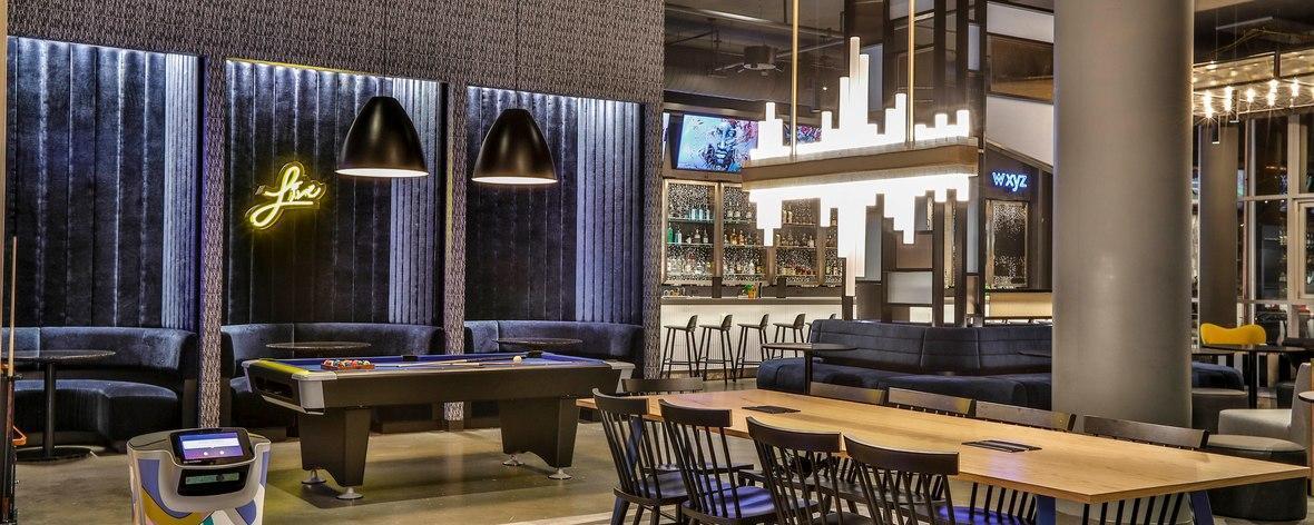 Отель Aloft Chicago Mag Mile Экстерьер фото