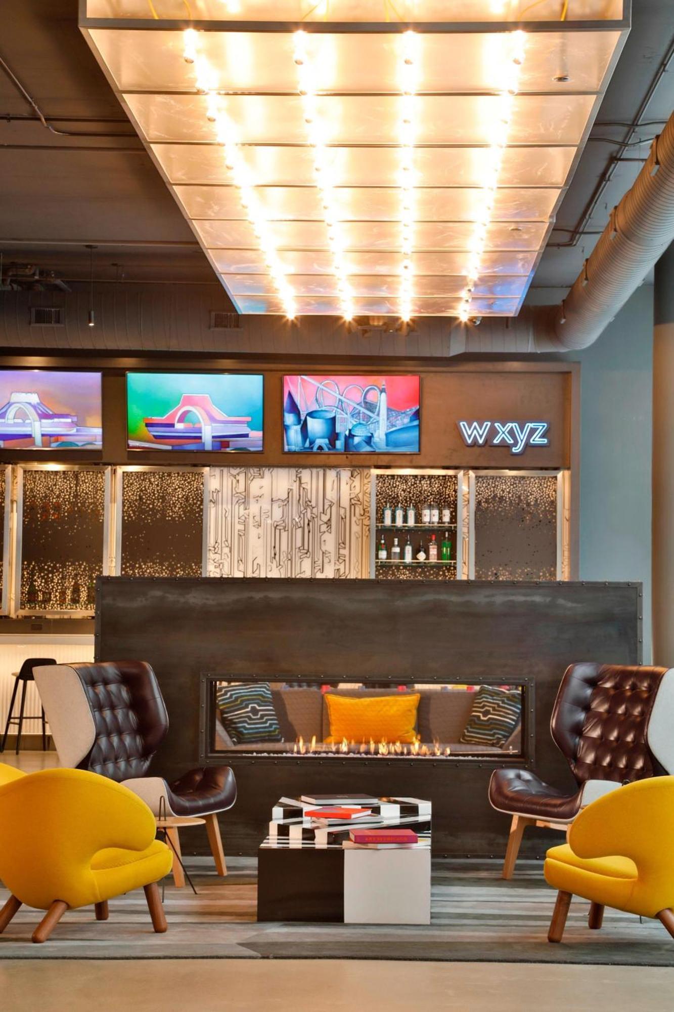 Отель Aloft Chicago Mag Mile Экстерьер фото